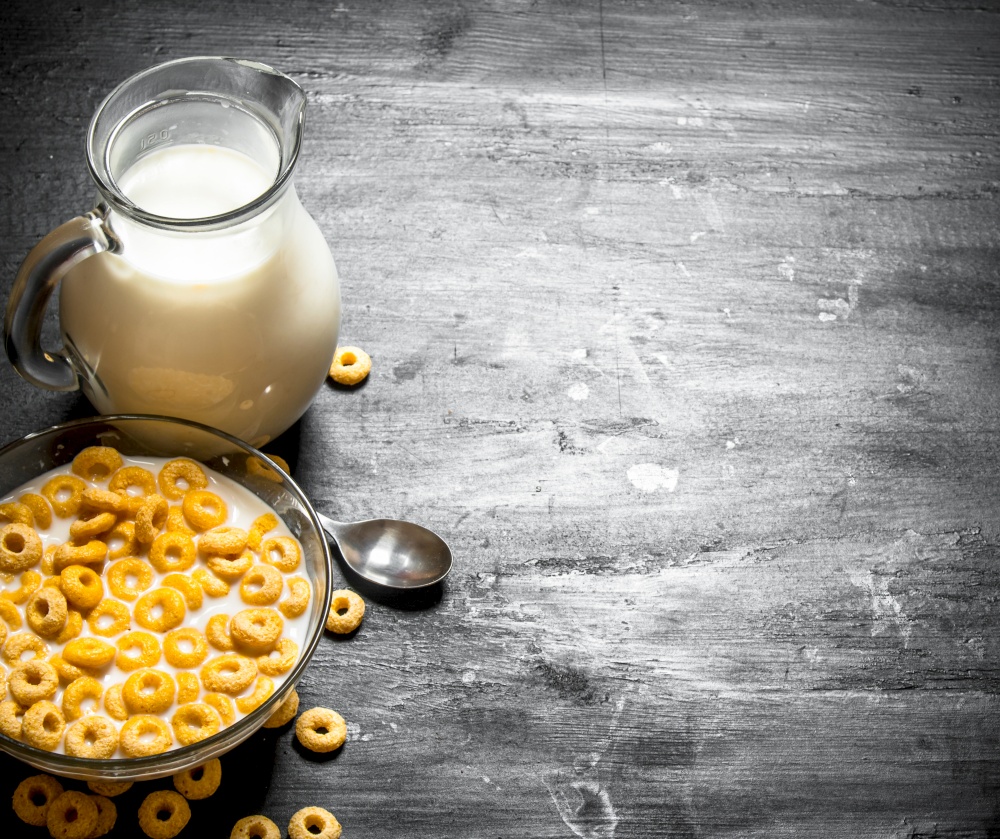 Fitness food. Cereal with milk in a glass dish.. Cereal with milk in a glass dish.