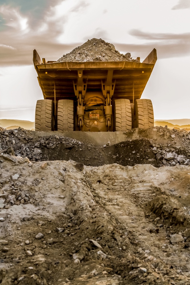 Platinum Mining and processing, Dump Truck for transporting rocks